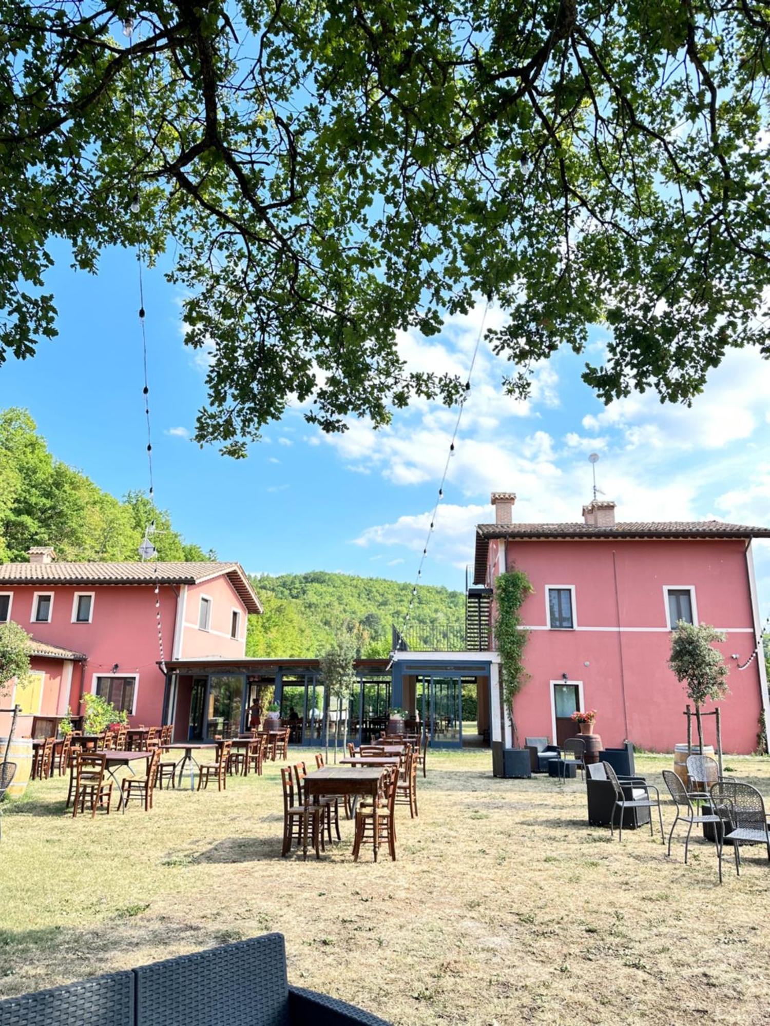 Agriturismo La Vita E Bella Villa Fabriano Exterior photo